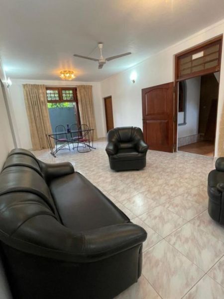 Living Room - 2 Bedroom Ground Floor House for Rent in Nugegoda| LKR 225,000 (EM111VW)