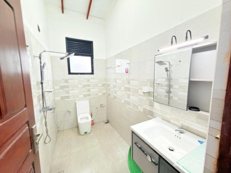 Bathroom - House for sale in Kottawa