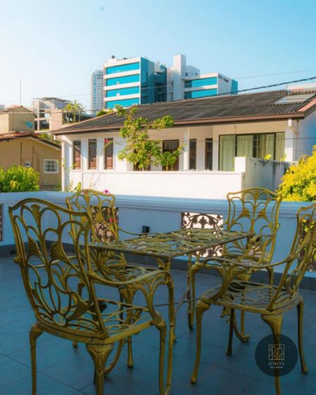 Exterior - House for rent in Rajagiriya 