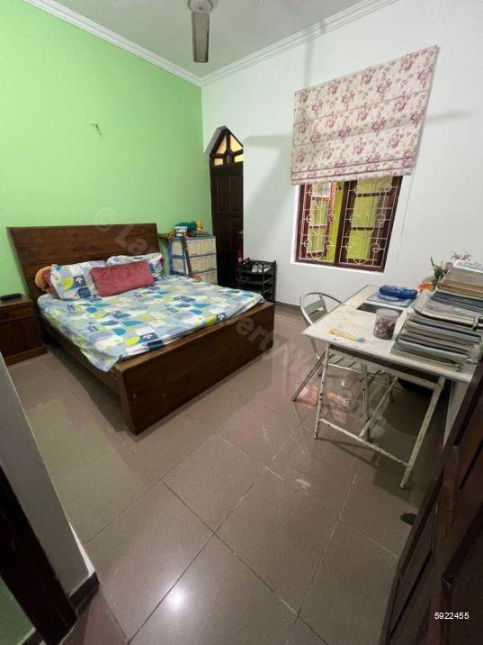 Bedroom - House for rent in Colombo 6