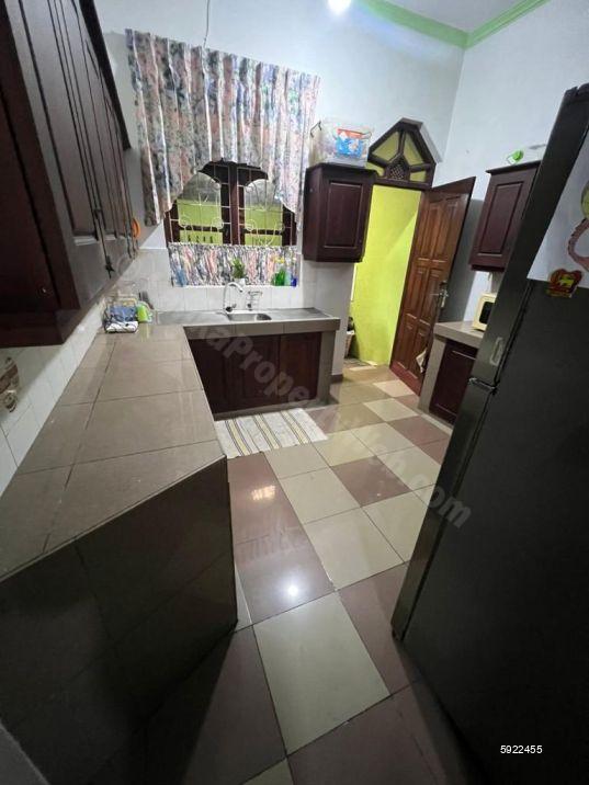 Kitchen - House for rent in Colombo 6
