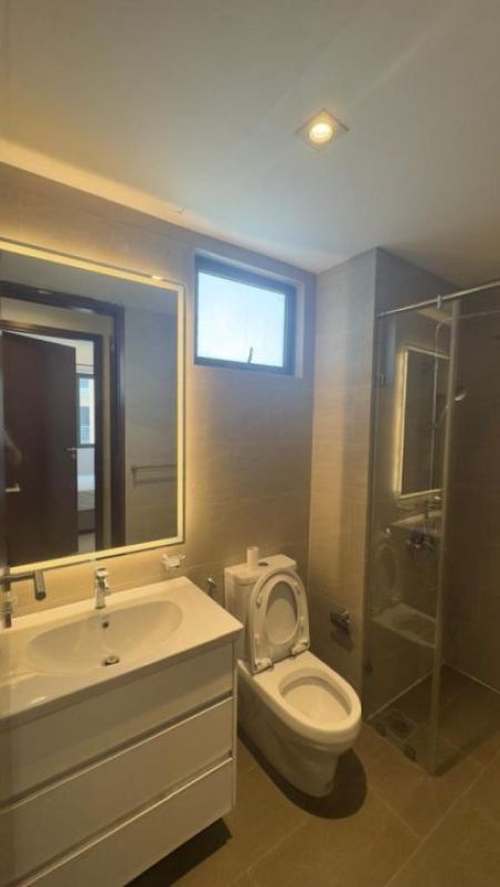 Bathroom - High-Floor 2BR Apartment for Sale at Trizen 