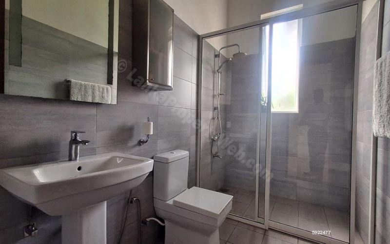 Bathroom - House for sale in Pannipitiya