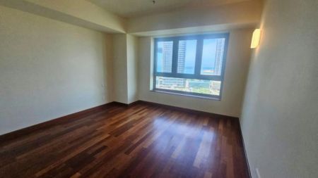 Bedroom - Cinnamon Life - 02 Bedroom Unfurnished Apartment For Sale in Colombo 02 (A649)