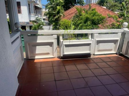 Exterior - Spacious 4 Bedroom House For Rent – Colombo 05