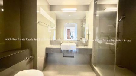 Bathroom - Apartment for sale in Rajagiriya 