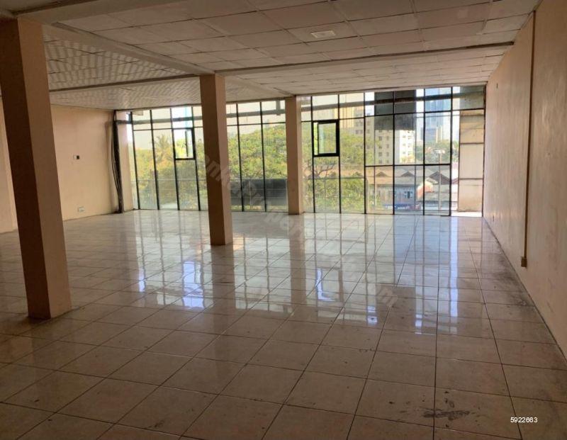 Commercial for rent in Colombo 11