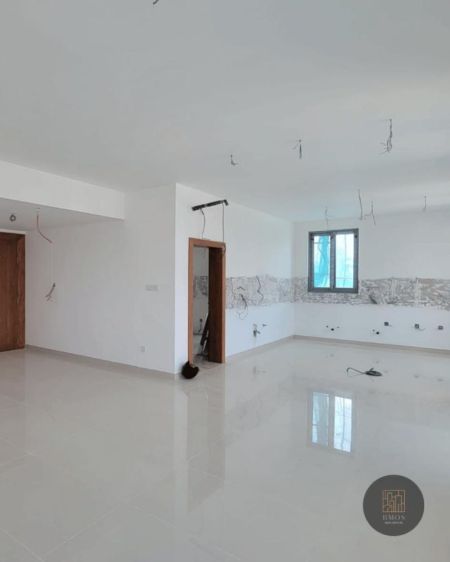Kitchen - Spacious Apartment for sale in Nawala 