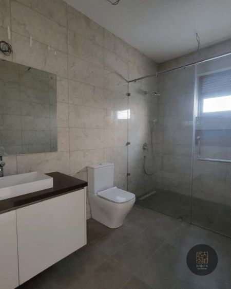 Bathroom - Spacious Apartment for sale in Nawala 