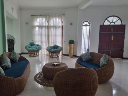 Living Room - Furnished 7BR House for Sale in Talahena | LKR 70 Million(HS4749)