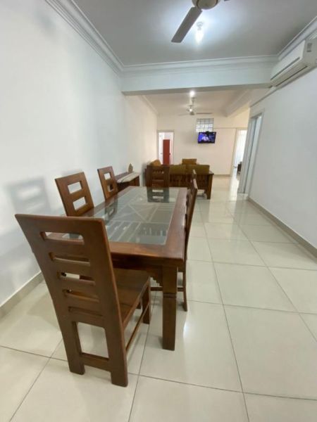 Dining room - 3BHK  Fully Furnished Apartment for Long-Term Rental in Colombo-05. (CSMP601)