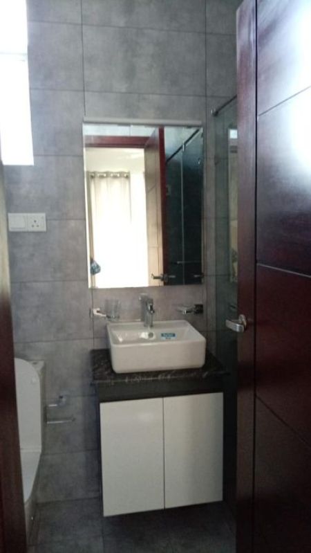 Bathroom - Apartment for sale in Mount Lavinia 