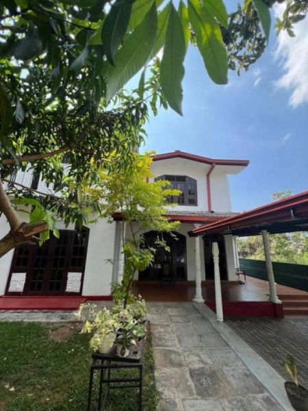 Exterior - 4 Bedroom Two Storied House for Sale - Maharagama, Gammana Road | LKR 63 Million (Negotiable) (EM880)