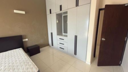 Bedroom - Luxury 3 Bedroom Apartment for rent in Rajagiriya 