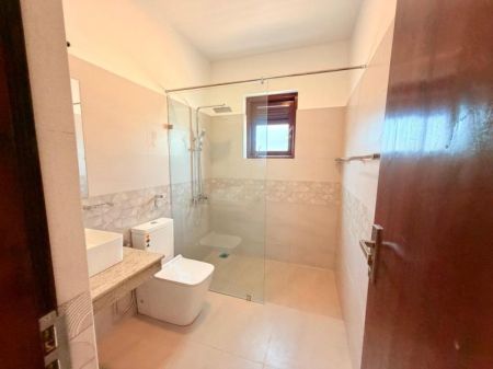 Bathroom - Battaramulla Architect-Designed Super Luxury House for Sale 