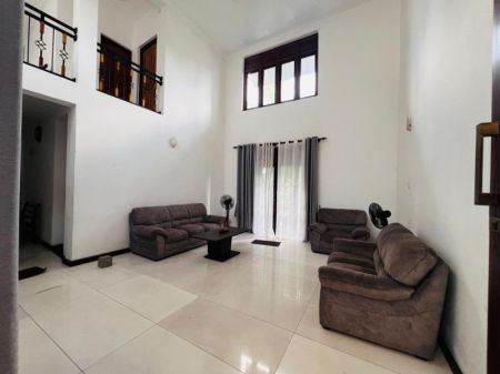 Living Room - (HR124) Fully Furnished House for Rent in Kelaniya