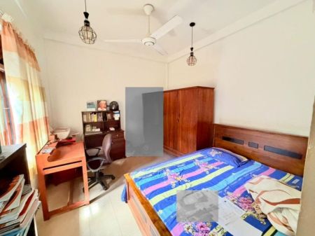 Bedroom - (SH1509) Three Storey Luxury House for Sale in Nugegoda