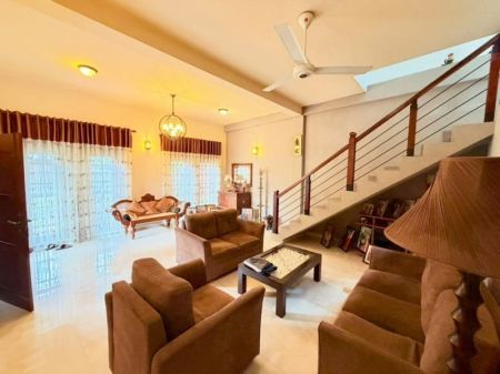 Living Room - (SH1509) Three Storey Luxury House for Sale in Nugegoda