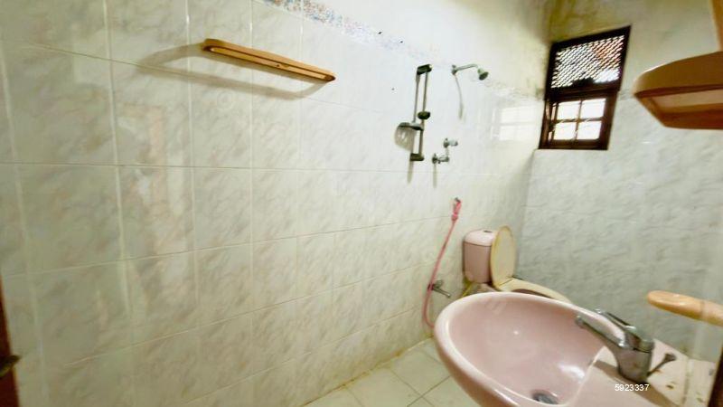Bathroom - House for sale in Battaramulla