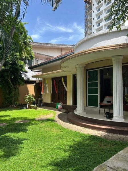 Exterior - FOR Rent | Colombo 5 | 5-Bedrooms |  Luxury House