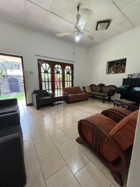Living Room - FOR Rent | Colombo 5 | 5-Bedrooms |  Luxury House