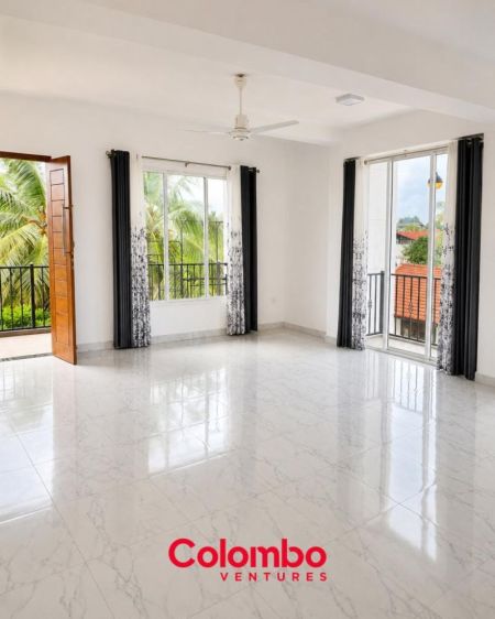 Living Room - 15 Room Semi Furnished Apartment Complex for RENT – Madinnagoda, Rajagiriya (AR224)