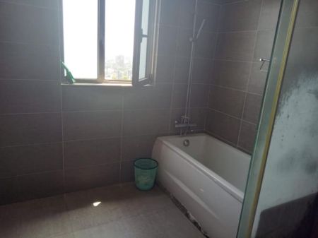 Bathroom - 3 Bedroom Apartment for Sale - Colombo 3, Astoria Residencies | LKR 115 Million (Negotiable After Inspection) (EM883)