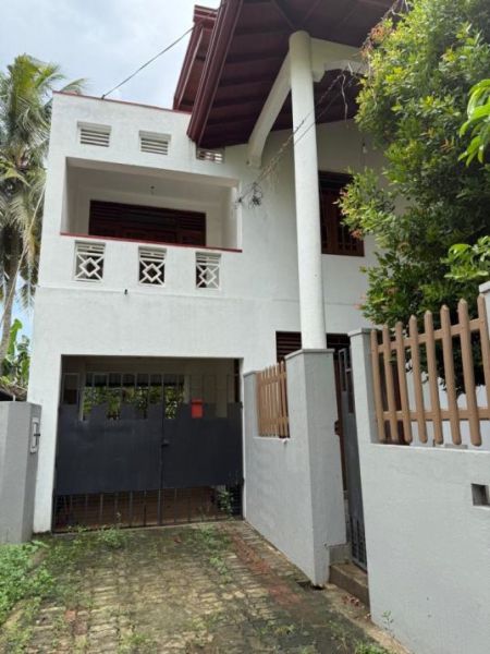 Exterior - Gampaha Town House For Sale
