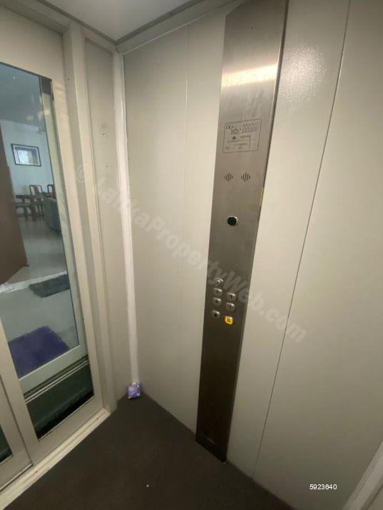 Apartment for sale in Pelawatte