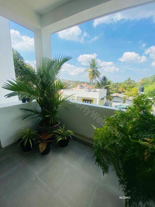 Apartment for sale in Pelawatte