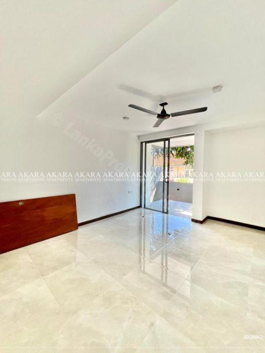 Apartment for sale in Pelawatte