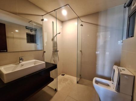 Bathroom - Aquaria apartment furnished 2 bedrooms rent 