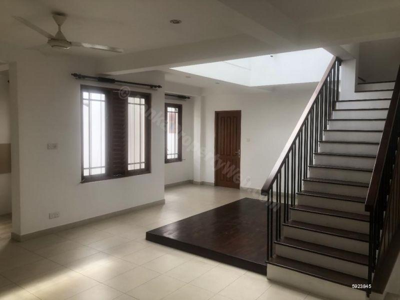 Living Room - House for rent in Rajagiriya