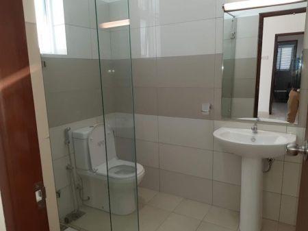 Bathroom - Apartment For Sale In Prime Land Battaramulla (file No 460b/1 )  Facing Denzil Kobbakaduwa Mawatha