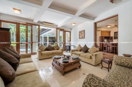 Living Room - House for Sale - Colombo 05 | Price Upon Enquiry