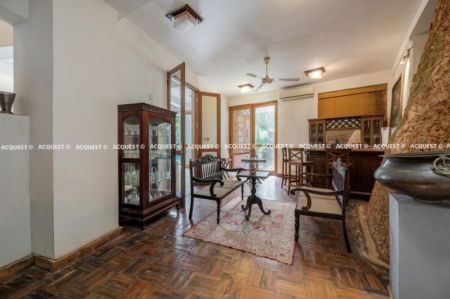 Living Room - House for Sale - Colombo 05 | Price Upon Enquiry