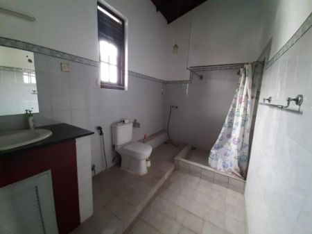 Bathroom - 3 Bedroom House for Rent in Nawala | LKR 240,000/Month (HS4752)