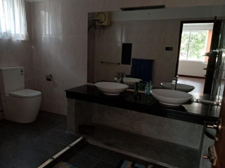Bathroom - Villa for rent in Rajagiriya 