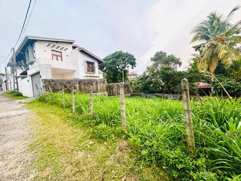 Bare Land for sale in Battaramulla