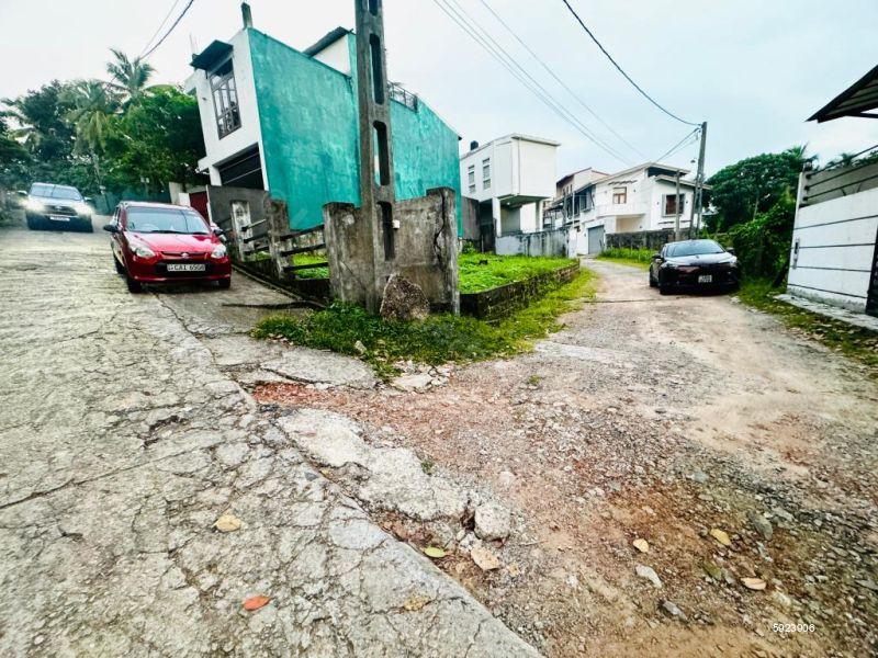 Bare Land for sale in Battaramulla