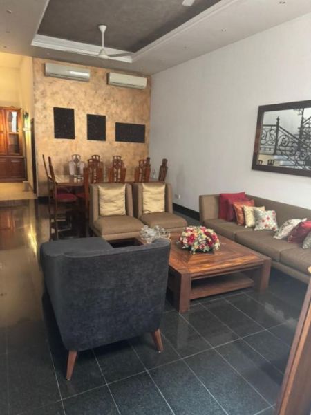 Living Room - Beautifully Furnished 4BR Luxury House for Rent in Colombo 03