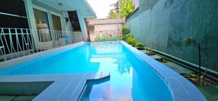 Exterior - Ratmalana - Borupana 05 Bed Rooms Large House on 20 Perches of Land for Sale 