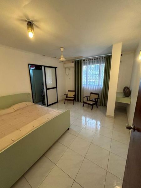Bedroom - Ratmalana - Borupana 05 Bed Rooms Large House on 20 Perches of Land for Sale 