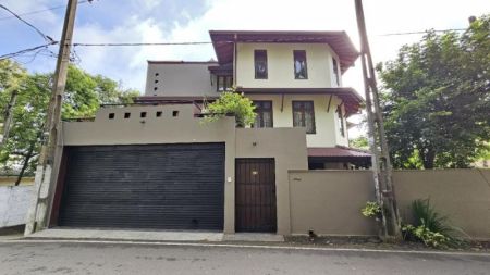 Exterior - Spacious family home in Maharagama