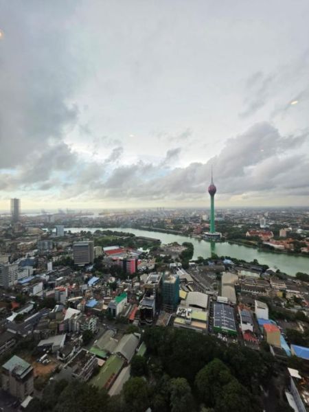 Exterior - Captiol twinpeaks Apartment for rent in Colombo 2 