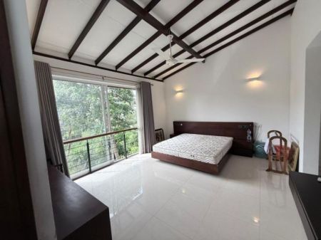 Bedroom - Thalawathugoda Kalalgoda Road Modern Two-Storey 04 Bed Room House on 6 Perches for Sale 