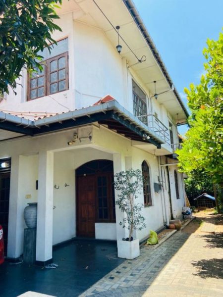 Exterior - (HH237) Three Storey House for Sale in Kelaniya