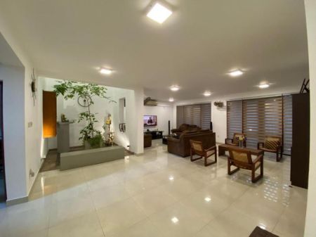 Living Room - 7 Bedroom Luxury Two Storied House for Sale - Nawala, Koswatte | LKR 300 Million (EM885)