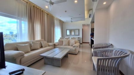 Living Room - Sky gardens fully furnished apartment at Rajagiriya for sale 