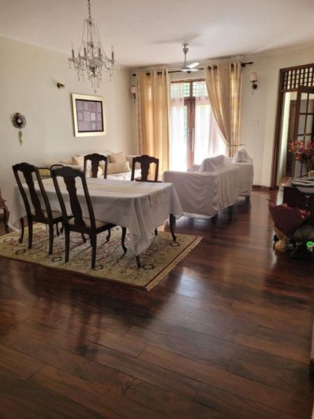 Living Room - 2 Bedroom apartment for rent in Colombo 5 